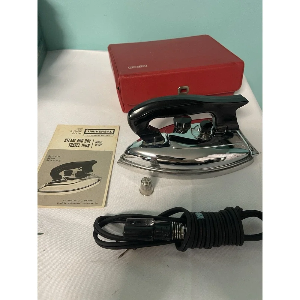 GE Universal Steam & Dry Travel Iron Kit Model UI-16T   Vintage   T1956 Bin Z‎